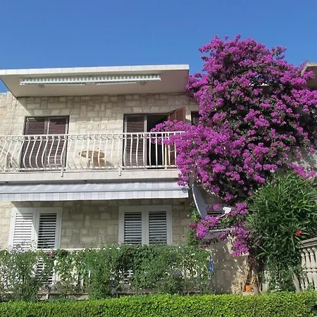 Апартаменты Apartments Stan - 150M From The Sea *